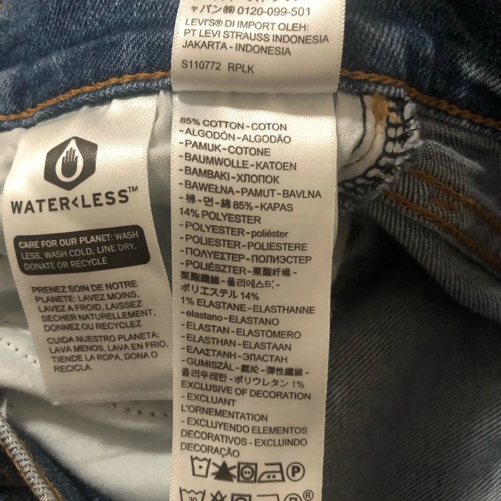 LEVI'S Wedgie Straight Jeans Size 26 - Picture 9 of 12